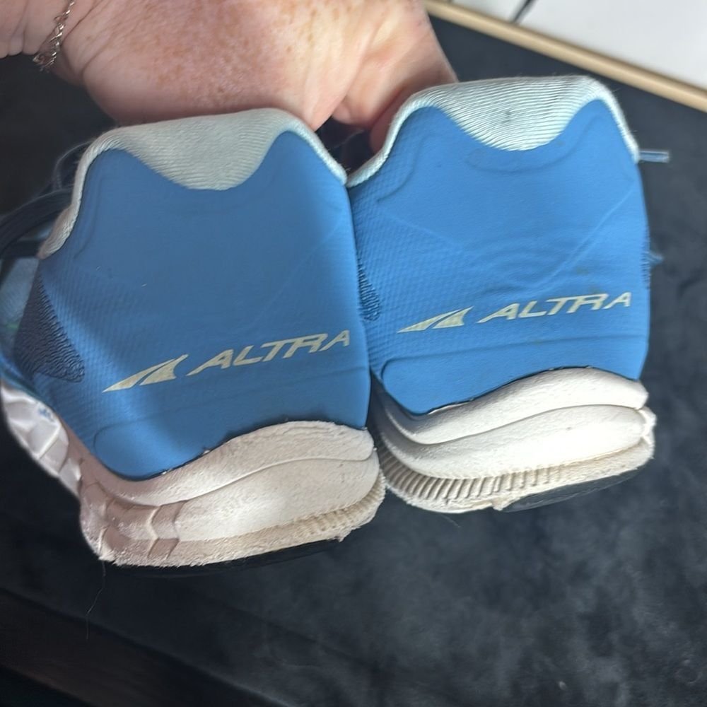 Altra women’s quantic torin 4.5 zero drop shoes running athletic training size 7 - Picture 4 of 6